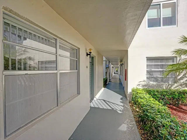 Residence photo 4
