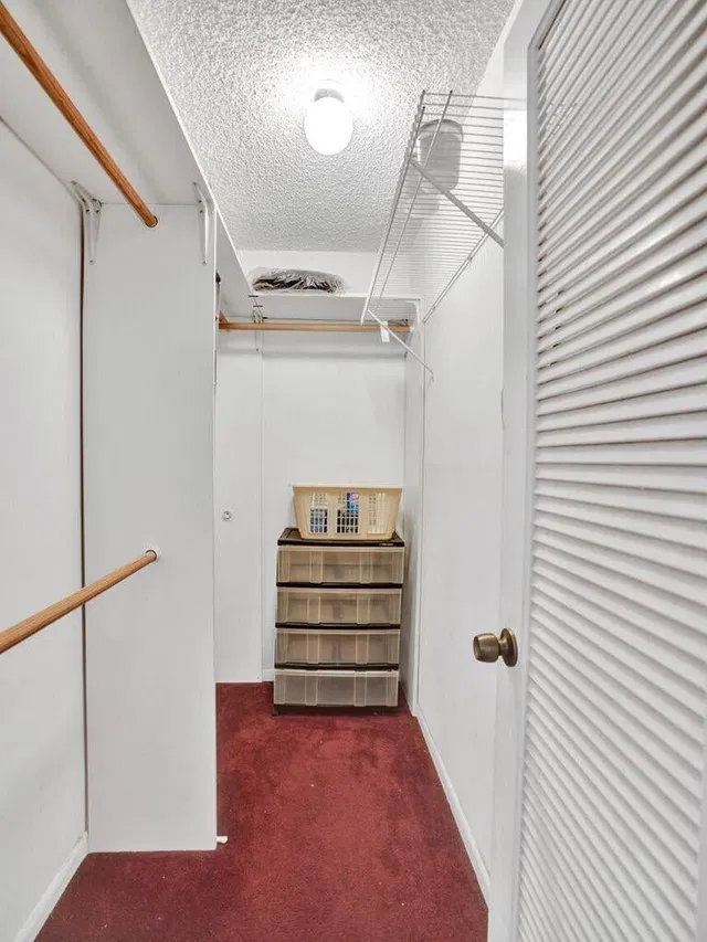 Residence photo 20