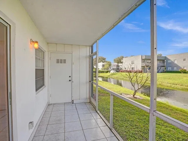 Residence photo 28