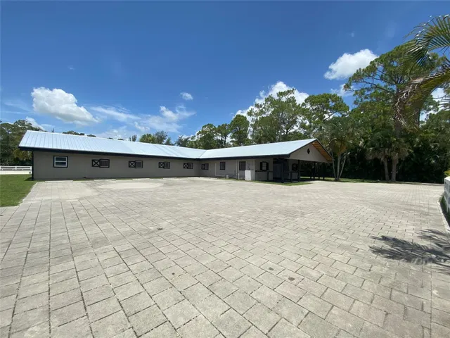 Residence photo 4