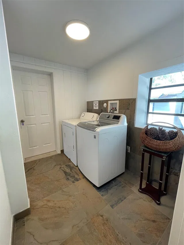 Residence photo 38