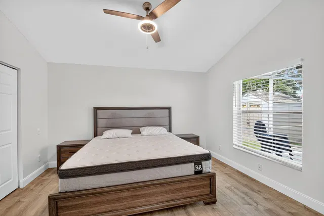  Residence photo 20