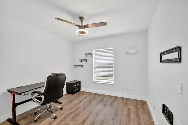  Residence photo 25
