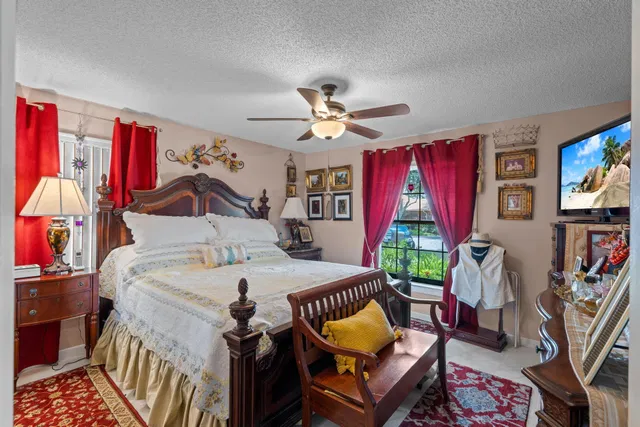 Residence photo 33