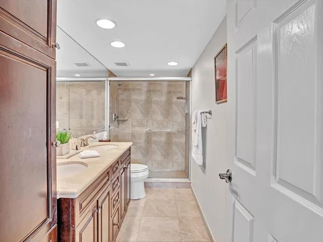 Boca Raton Unit 4e photo 33