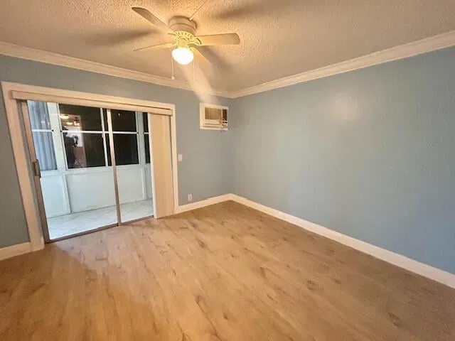 Residence photo 16