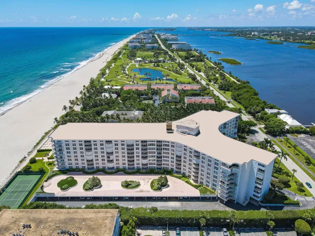2295 S Ocean Boulevard #404