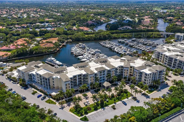 Azure Palm Beach Gardens Unit 501 photo 6