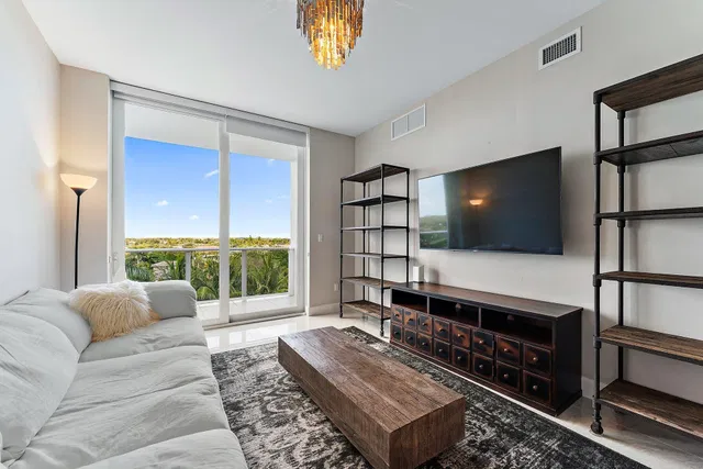 Azure Palm Beach Gardens Unit 501 photo 9