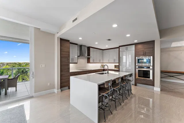 Azure Palm Beach Gardens Unit 501 photo 13