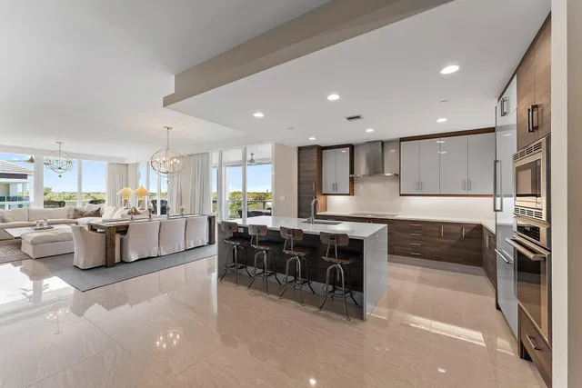 Azure Palm Beach Gardens Unit 501 photo 17