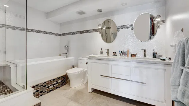 Barclay Condo Unit 418 photo 15