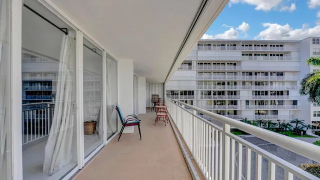 Barclay Condo Unit 418 photo 20
