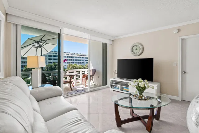 2760 S Ocean Palm Beach Unit 313 photo 6