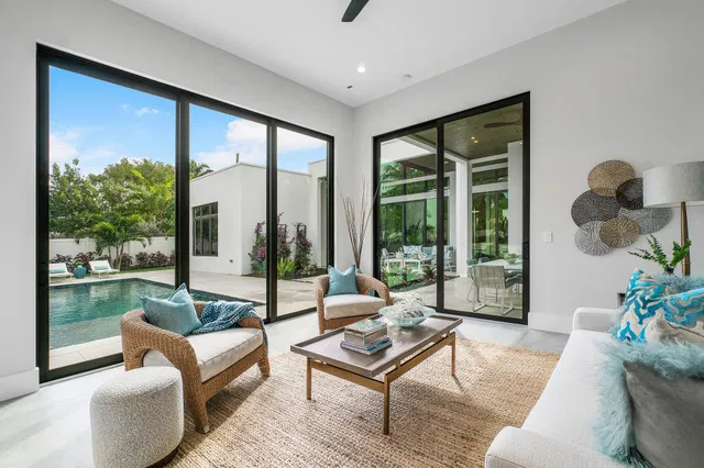 SoSo West Palm Beach Residence photo 31