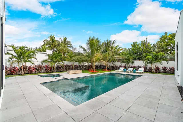 SoSo West Palm Beach Residence photo 39