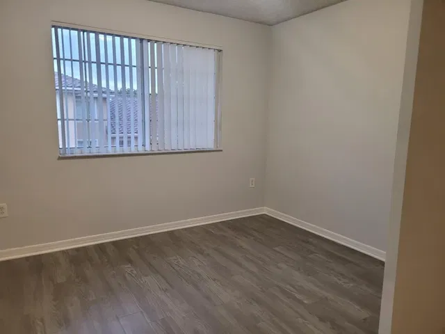 Unit 212 photo 12