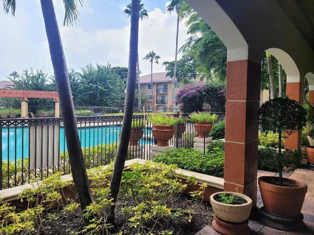 Unit 212 photo 21