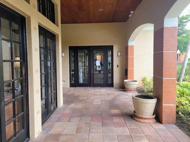 Unit 212 photo 23