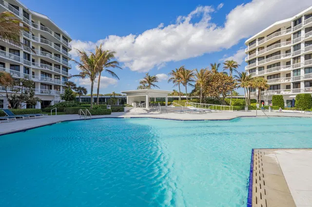 Sloan's Curve Palm Beach Unit 602s photo 23