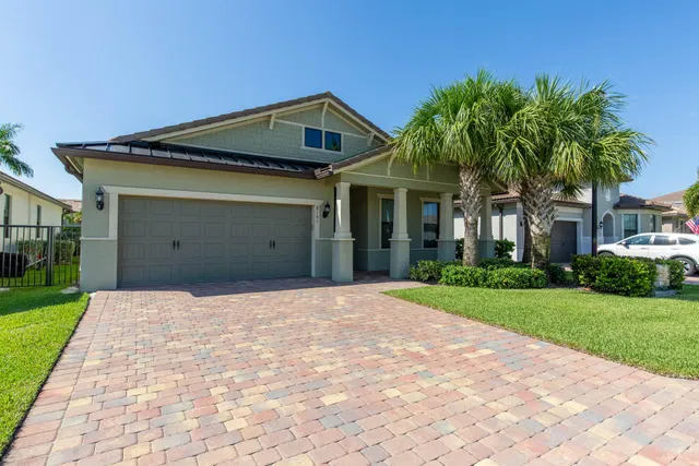 Residence photo 2