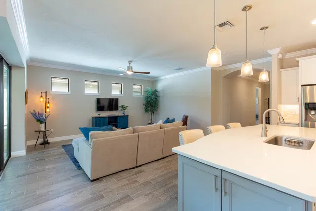 Residence photo 9
