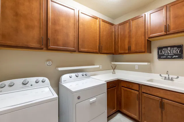 Residence photo 17