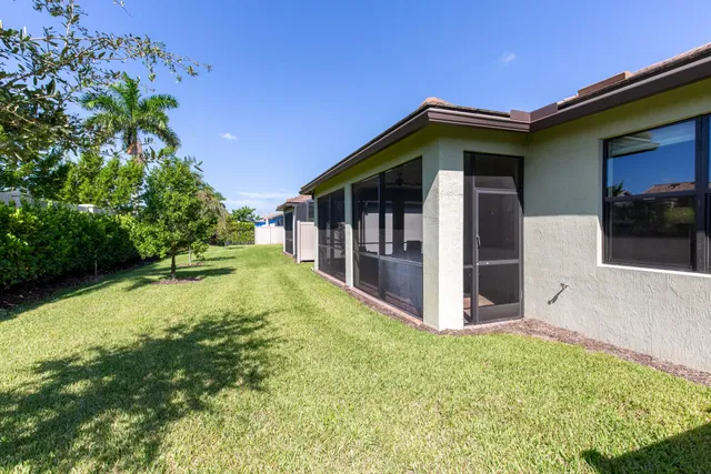 Residence photo 24