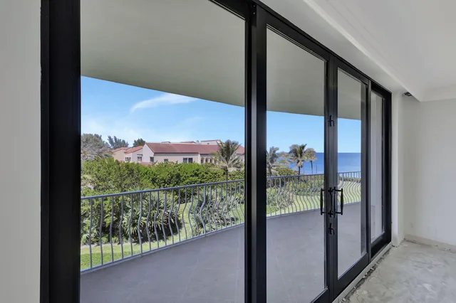 Sloan's Curve Palm Beach Unit 304n photo 10