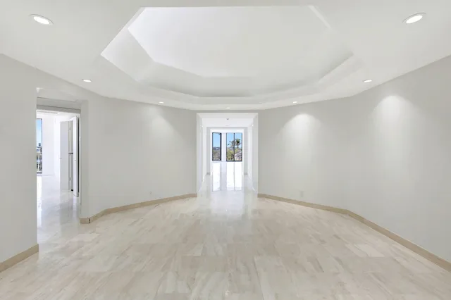 Sloan's Curve Palm Beach Unit 304n photo 20