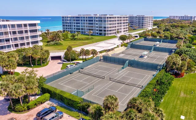 Sloan's Curve Palm Beach Unit 304n photo 23