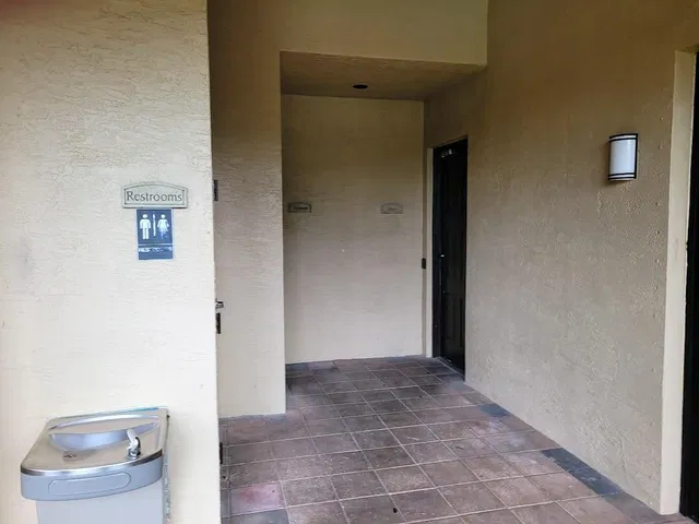  Unit 515 photo 13