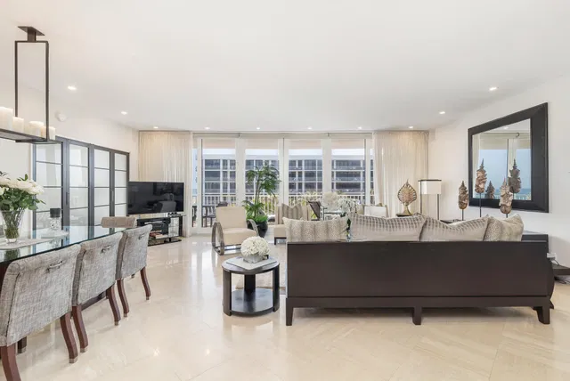 Sloan's Curve Palm Beach Unit 308n photo 6