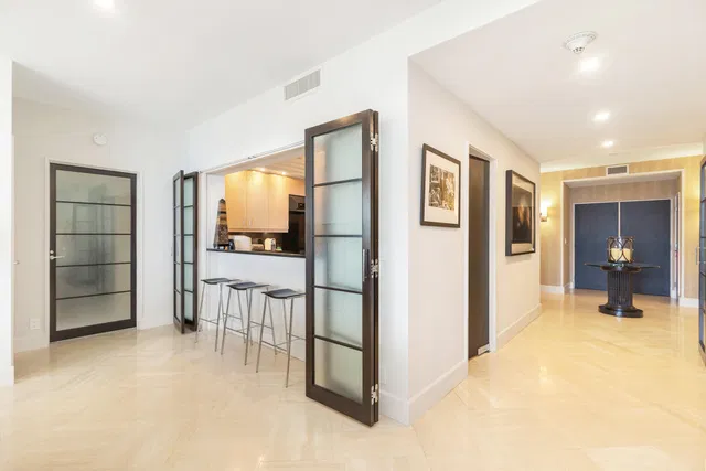 Sloan's Curve Palm Beach Unit 308n photo 13