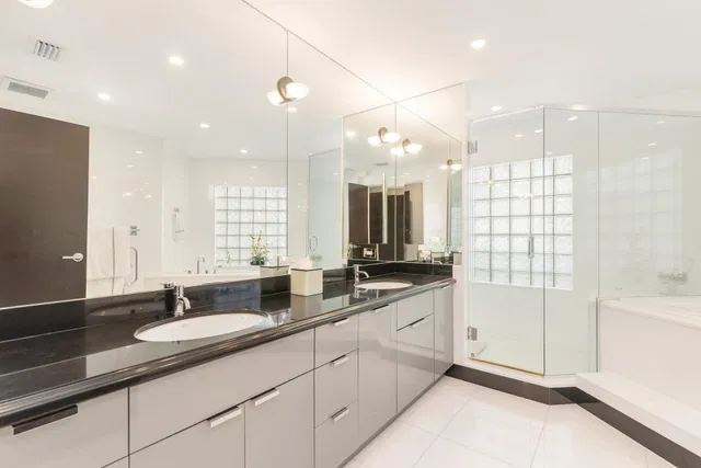 Sloan's Curve Palm Beach Unit 308n photo 21