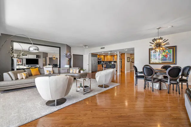 Sloan's Curve Palm Beach Unit 208n photo 6