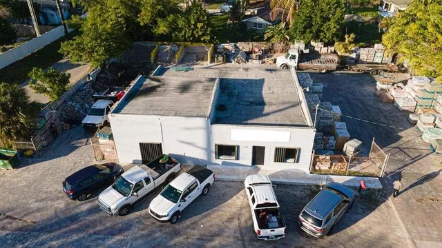 Residence photo 2