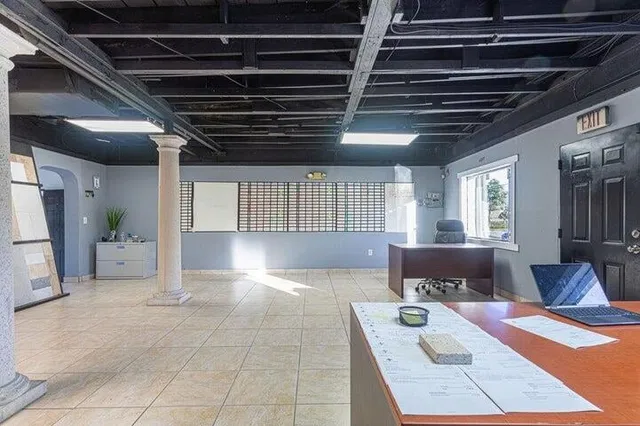 Residence photo 11