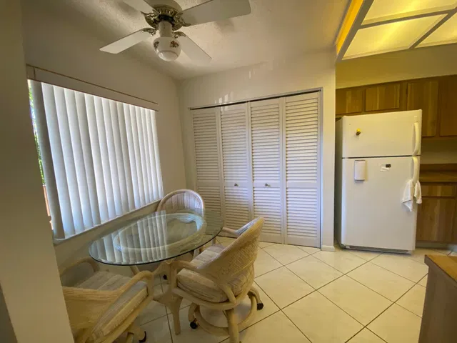 Unit 206 photo 16