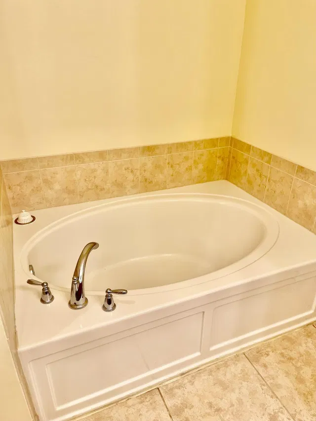 Canterbury Place Residence photo 26
