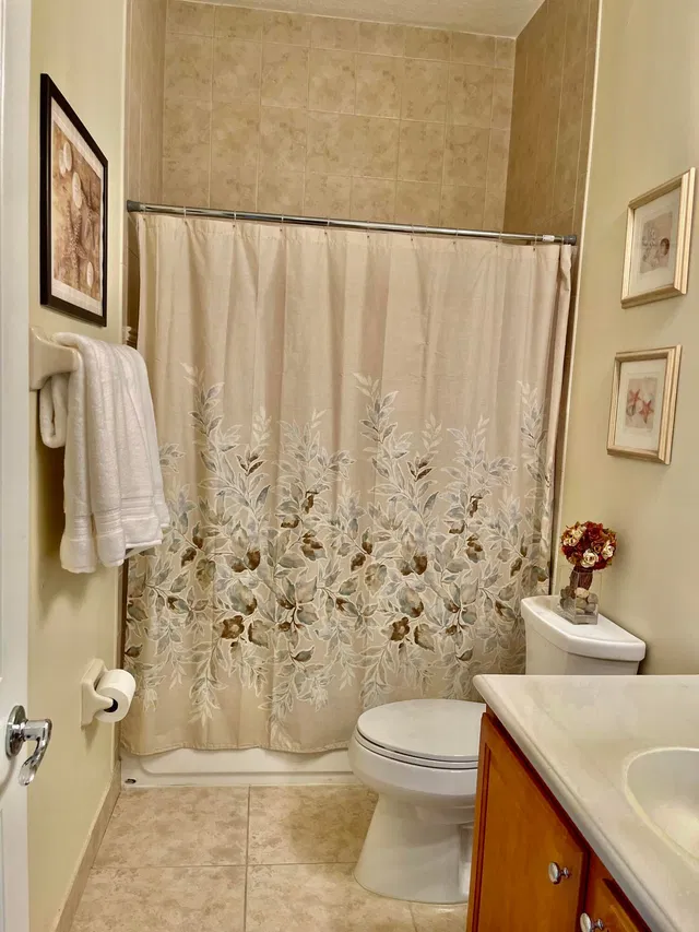 Canterbury Place Residence photo 29