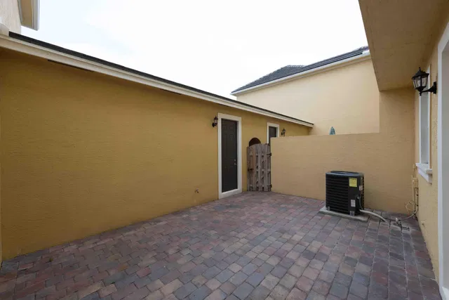 Canterbury Place Residence photo 42