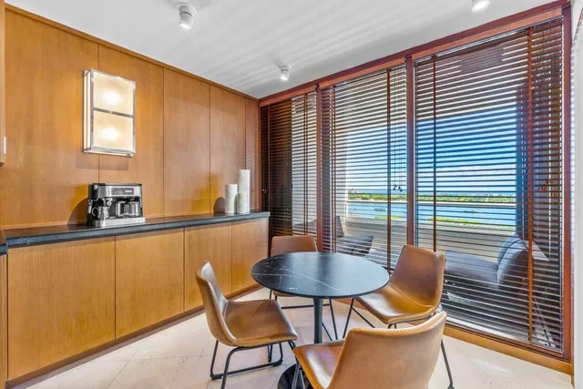 The Plaza of The Palm Beaches Unit 14g photo 8