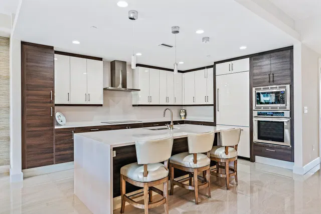 Azure Palm Beach Gardens Unit 402 photo 6