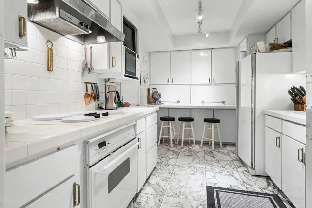 Palm Beach Biltmore Unit 101 photo 6
