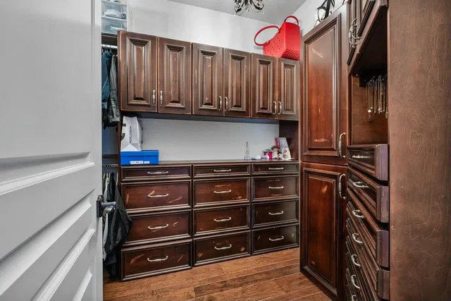  Residence photo 54