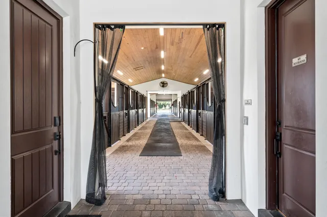 Palm Beach Point Residence photo 12