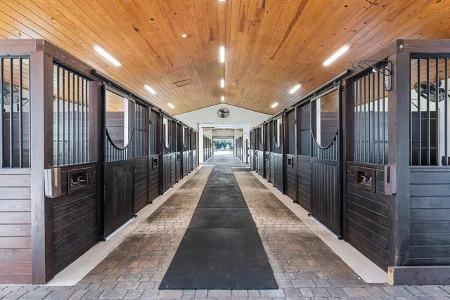 Palm Beach Point Residence photo 16