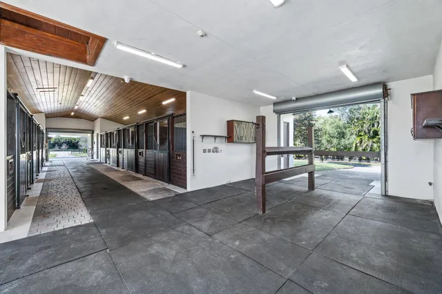 Palm Beach Point Residence photo 18