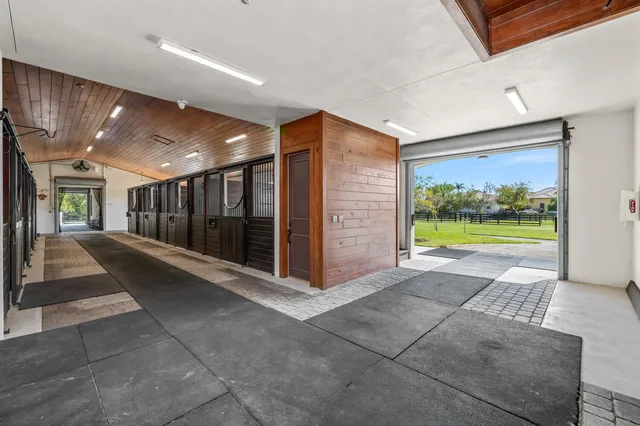 Palm Beach Point Residence photo 19